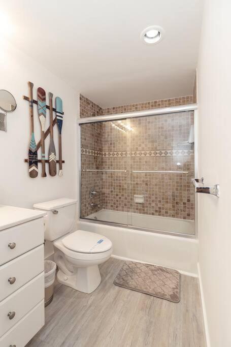 Stunning & Spacious Resort-Style Condo Across From Beach! Miami Beach Bagian luar foto
